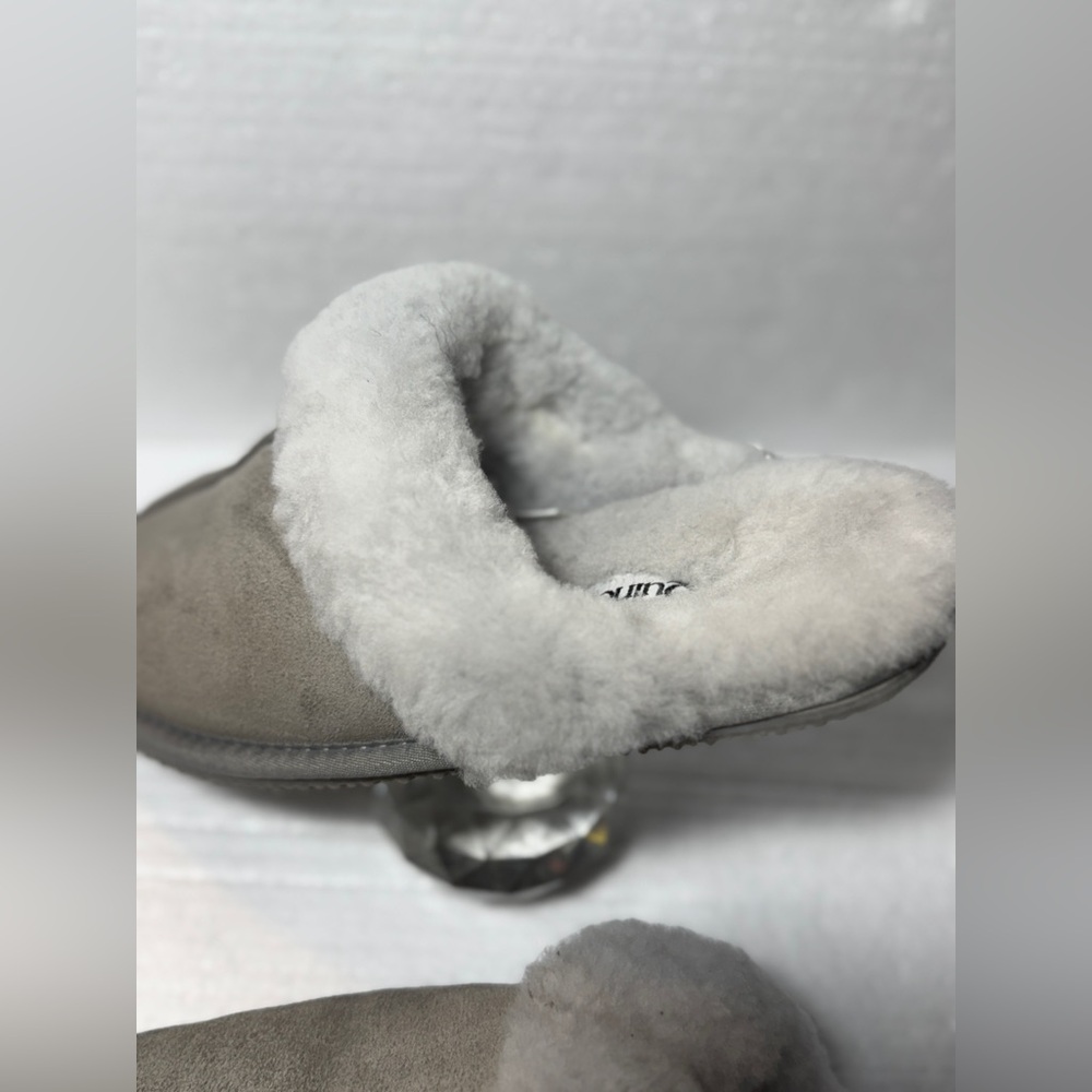 Quince Women's Cozy Grey Shearling Slippers - Picture 14 of 17